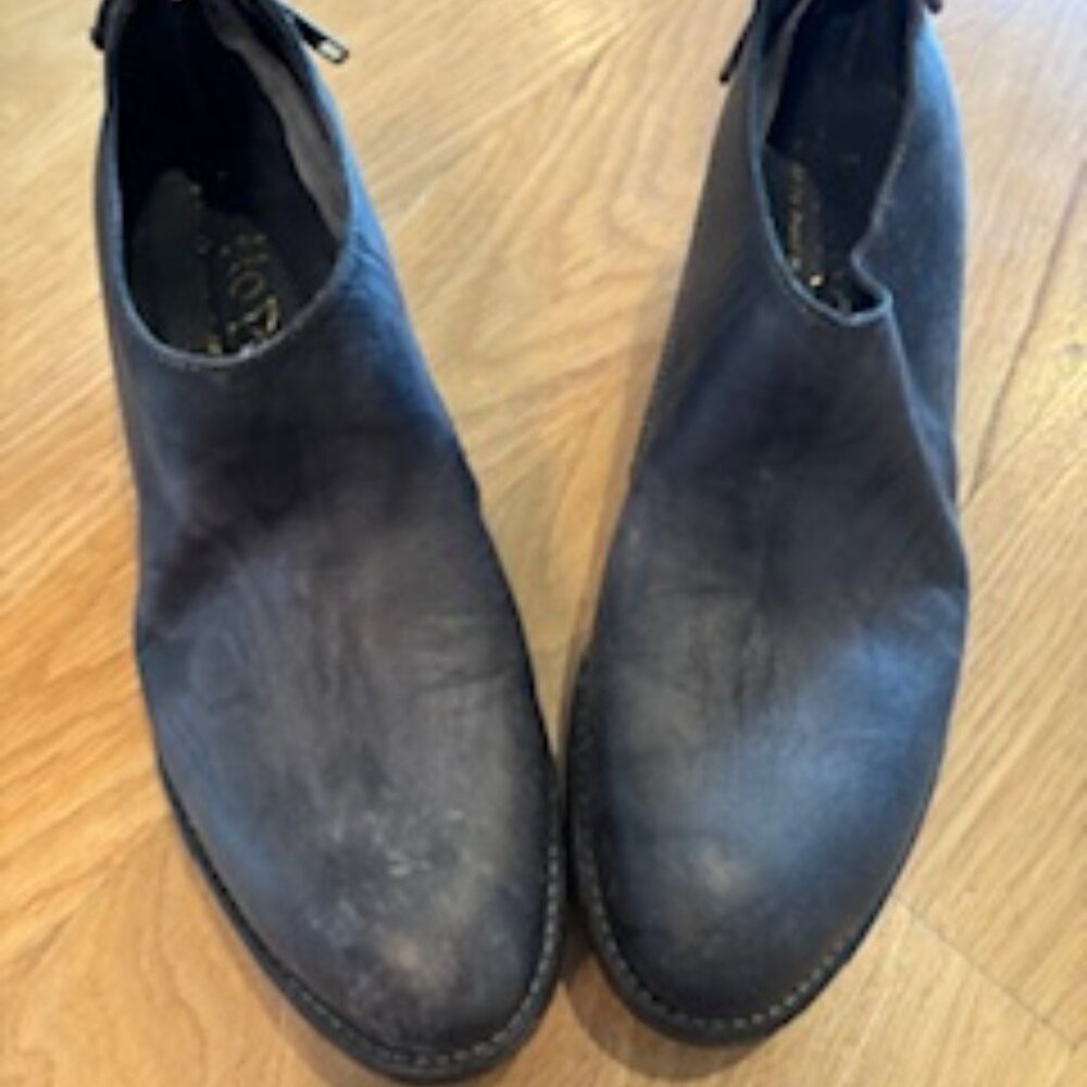 SHOTO short ankle boot in washed black leather